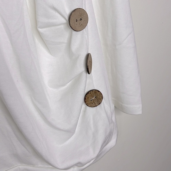 Kawaii Women’s Blouse Tunic Long Sleeves Sweater White New size Large - Picture 4 of 7